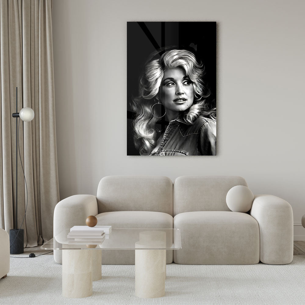 Fotografie van beroemde zangeres Dolly Parton in Zwart-wit als glasschilderij op groot formaat