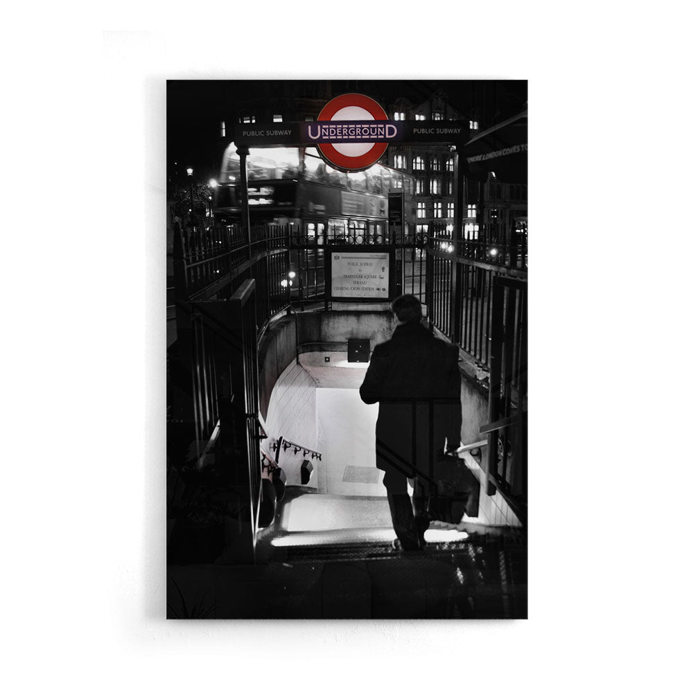 Fotografie van een ondergrondse metro in London op luxe glasschilderij op groot formaat.