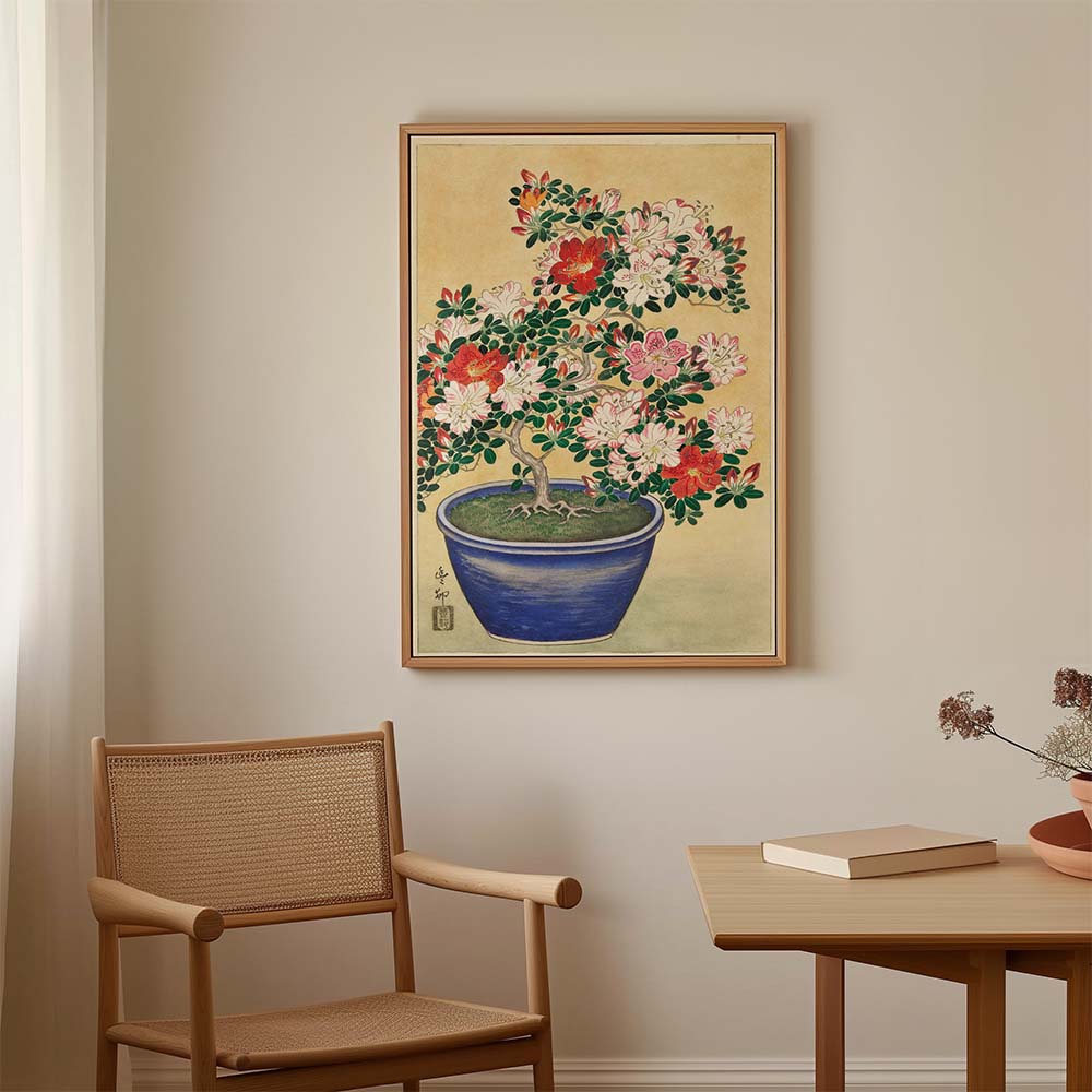 Ohara Koson een Japanse Kunstenaar, Blooming Azalea in Blue Pot te zien. Prachtige rode en roze Heester bloemen in een blauwe pot geschilderd. Als luxe canvas. 
