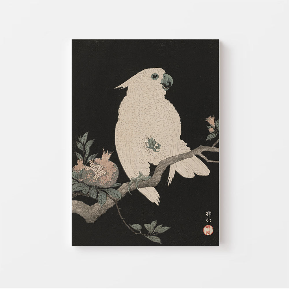 Ohara Koson was een Japanse Kunstenaar. Op deze canvas in baklijst is een kaketoe vogel op een tak met prachtige bloemen te zien. Grote schilderijen voor thuis.