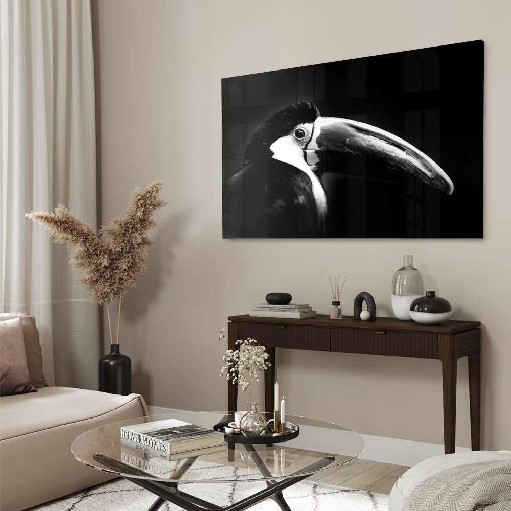 Fotografie van het portret van een Tucan in Zwart-wit als luxe glasschilderij op groot formaat